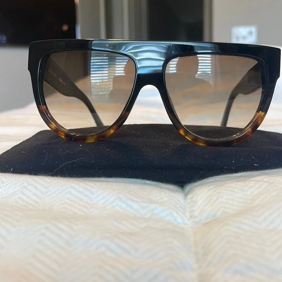 Céline 41026/S - Picture 1 of 11